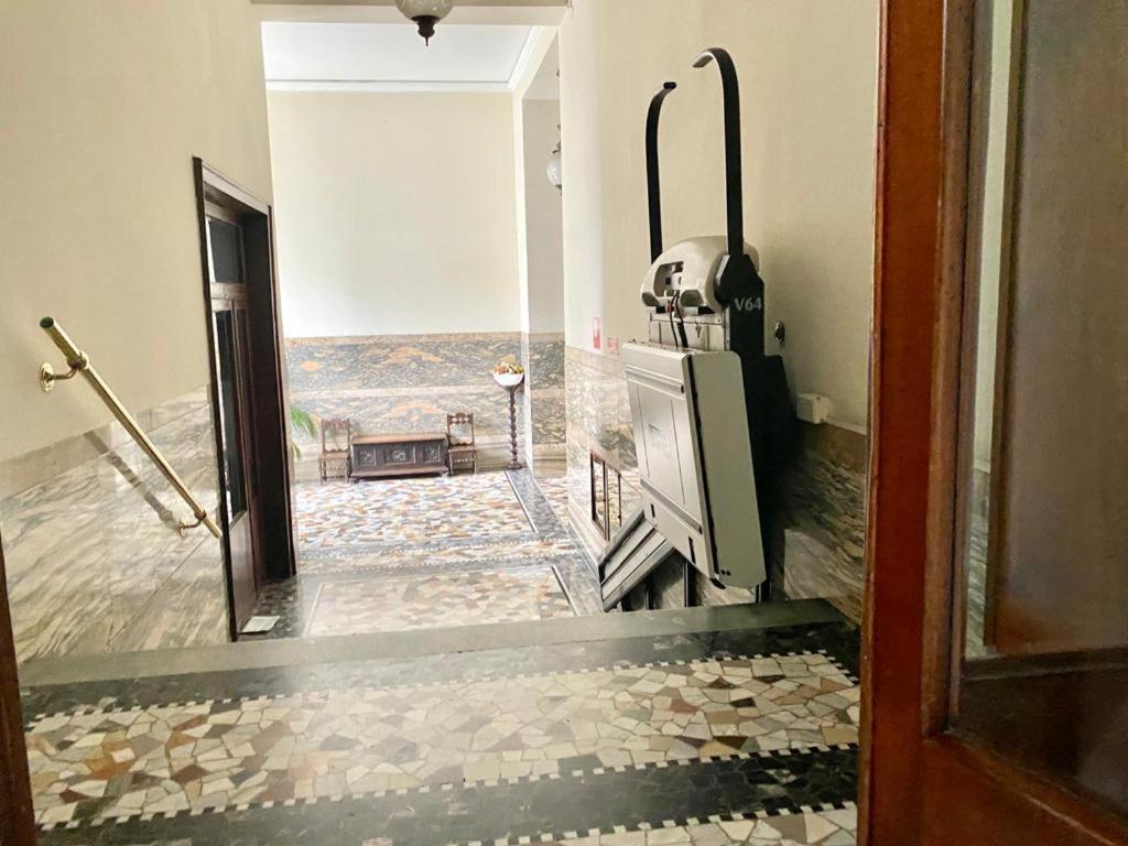 Kibilu - Viale Regina Margherita Milão Exterior foto